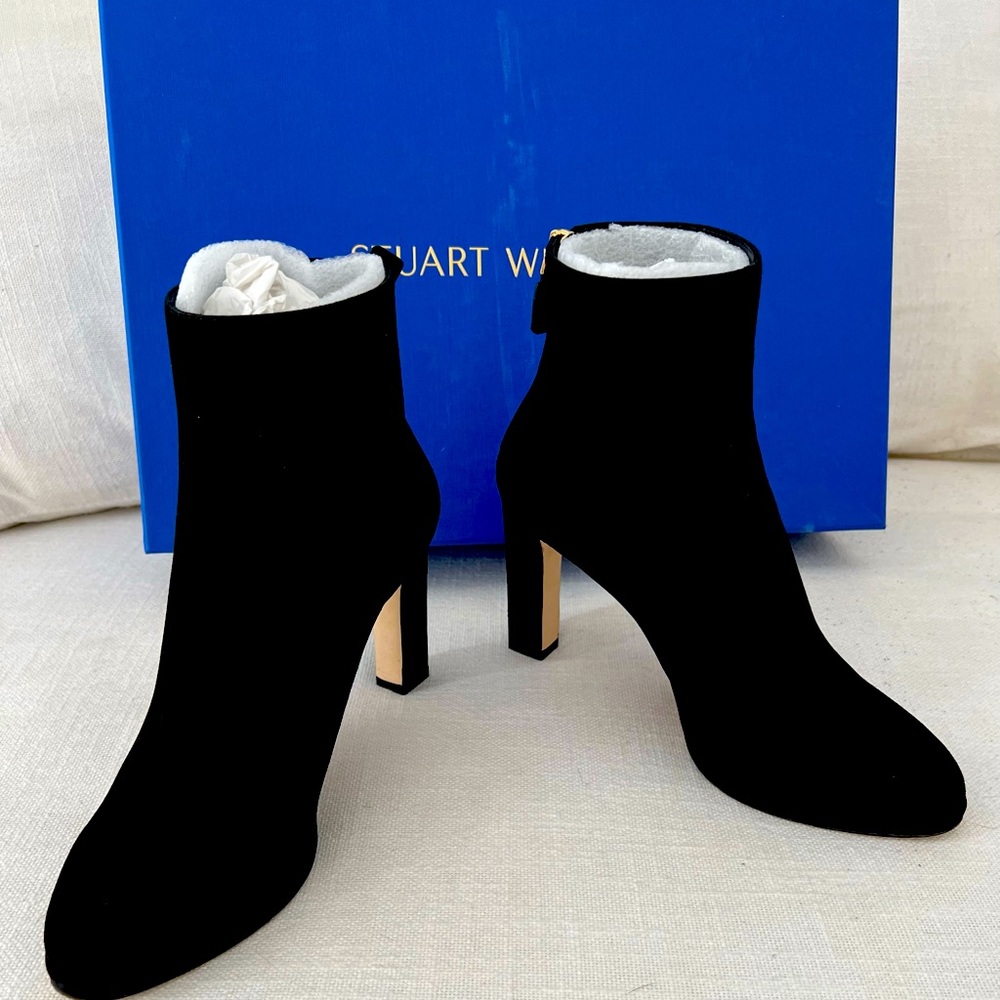 Heeled platform suede ankle boots